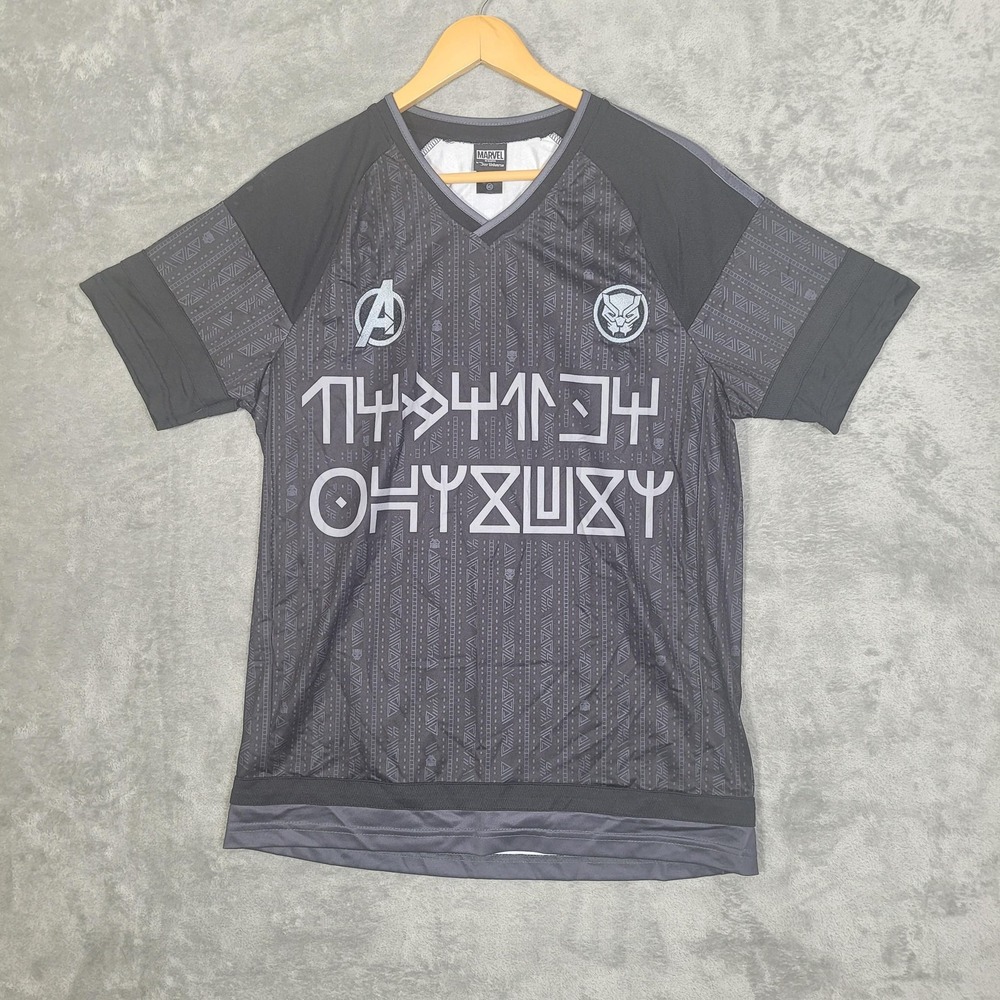 Marvel Black Panther Shirt Mens Medium Avengers Our Universe T'Challa Soccer Tee